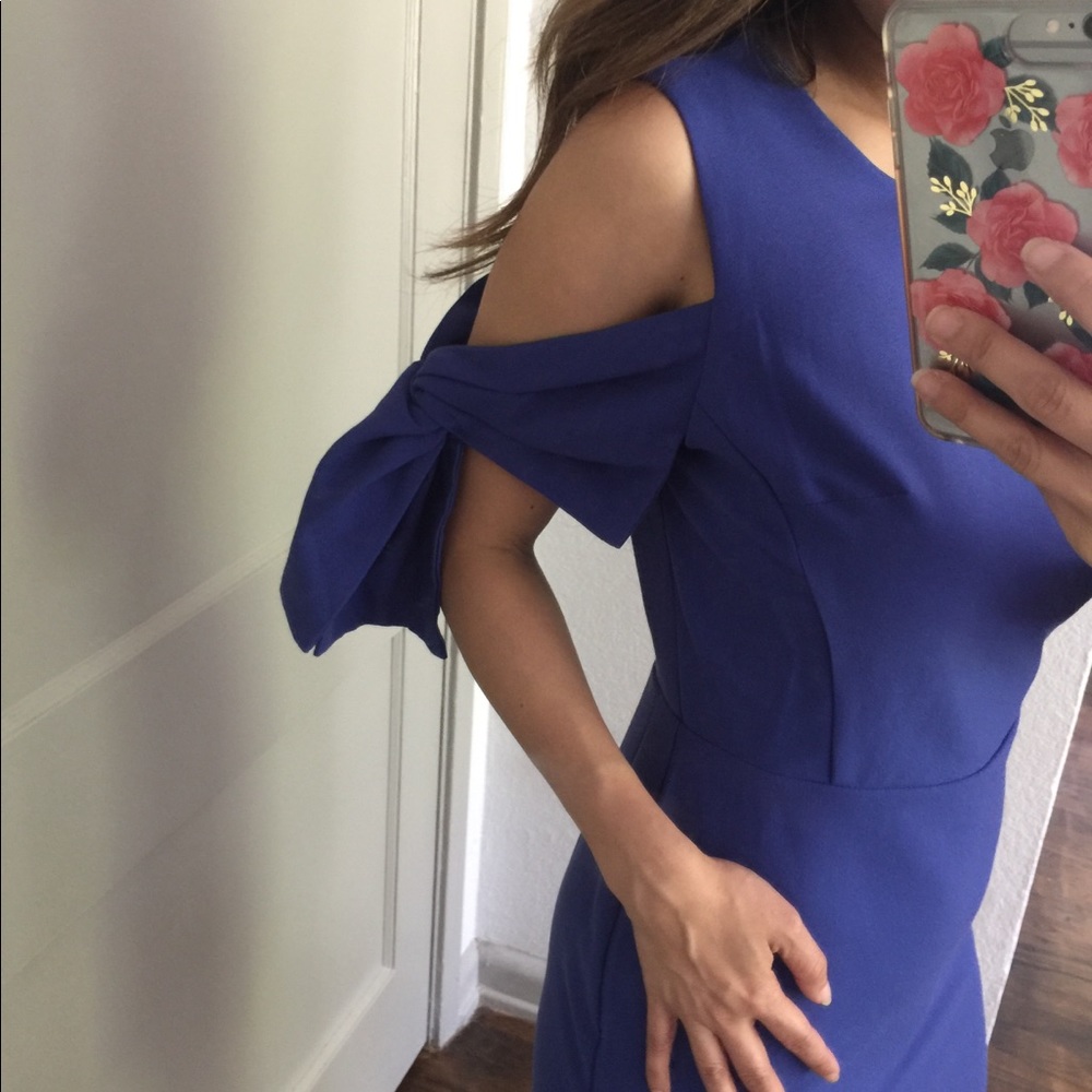 Blue cold shoulder dress - Picture 2 of 3
